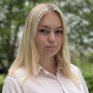 Isabelle Allen headshot